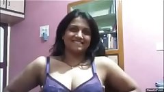 Desi aunty fingering in video chat