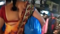 CHUDAKKAD GUJARATI DESAI AUNTY IN SEXY BACKLESS BLOUSE AND SAREE